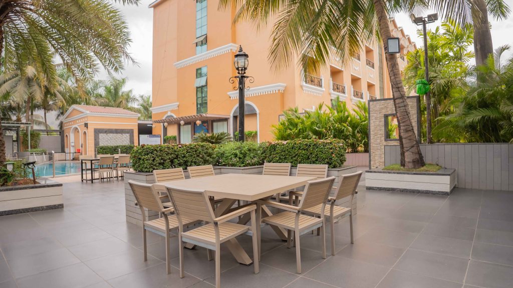 Family veg restaurant in Mira Bhayandar