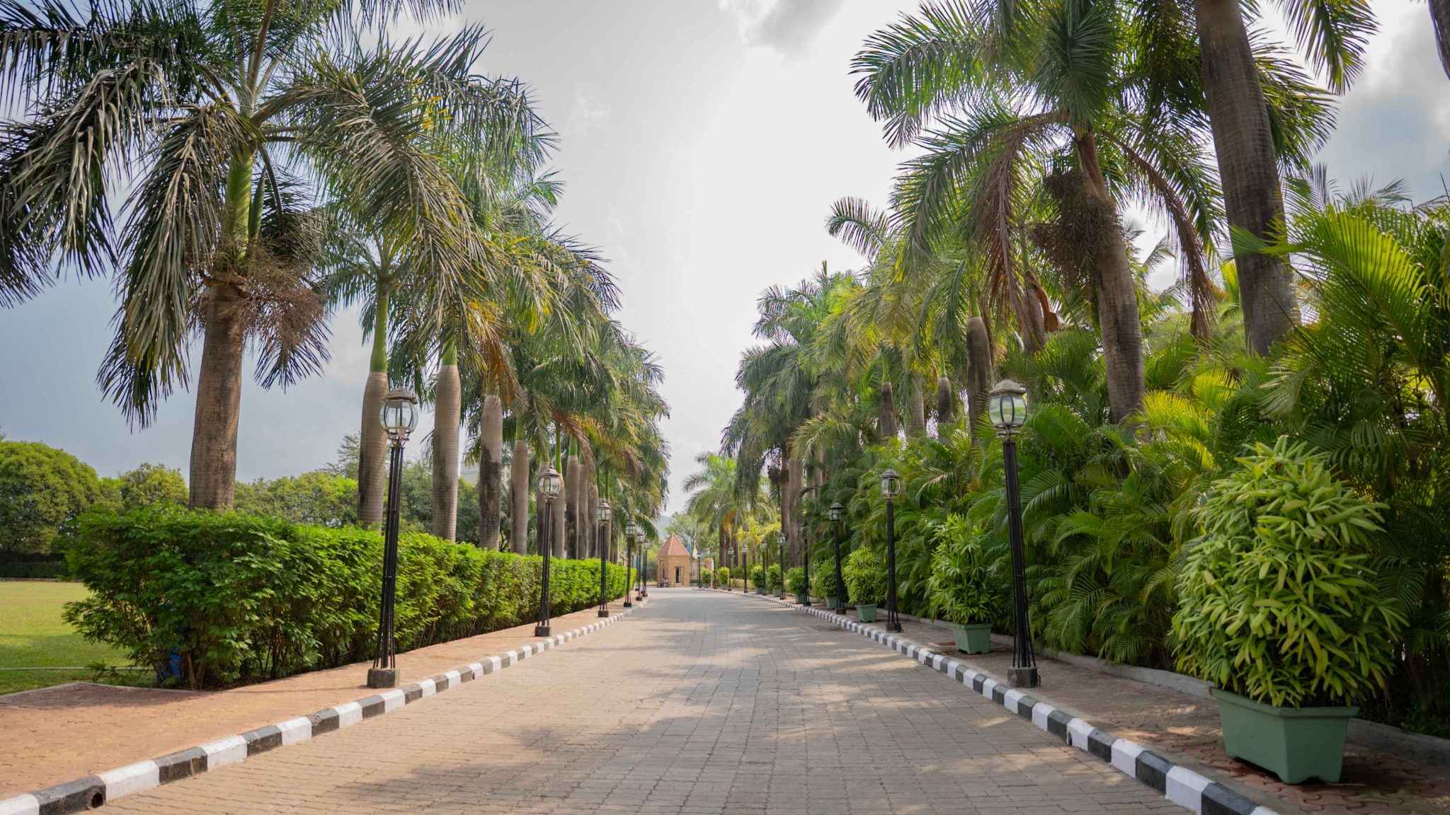 Hotel Sea N Rock Mira Bhayandar