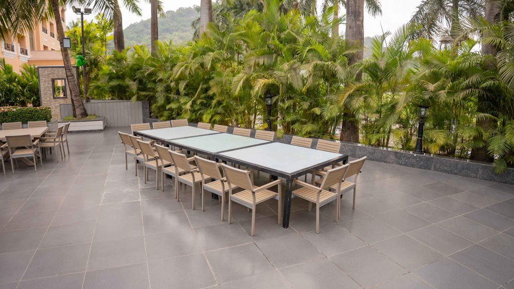 Family poolside restaurant in Mira Road